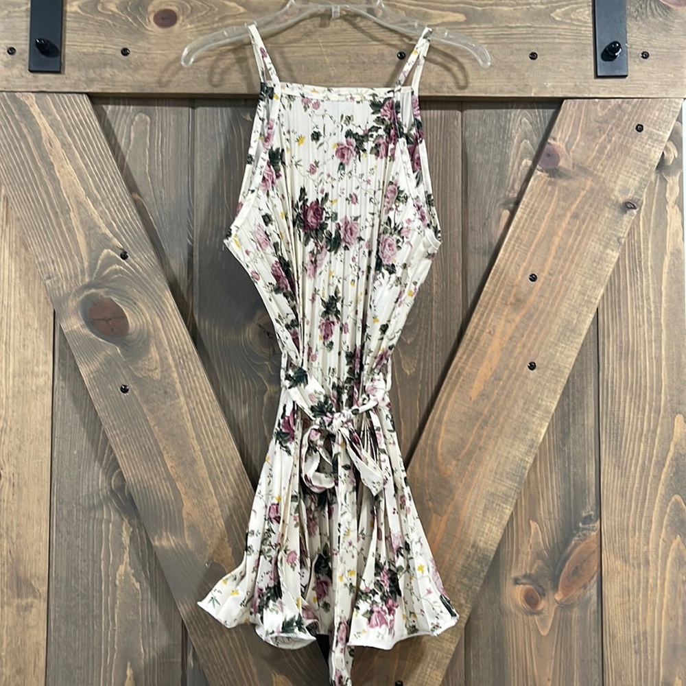 SHEIN Floral pleated tank